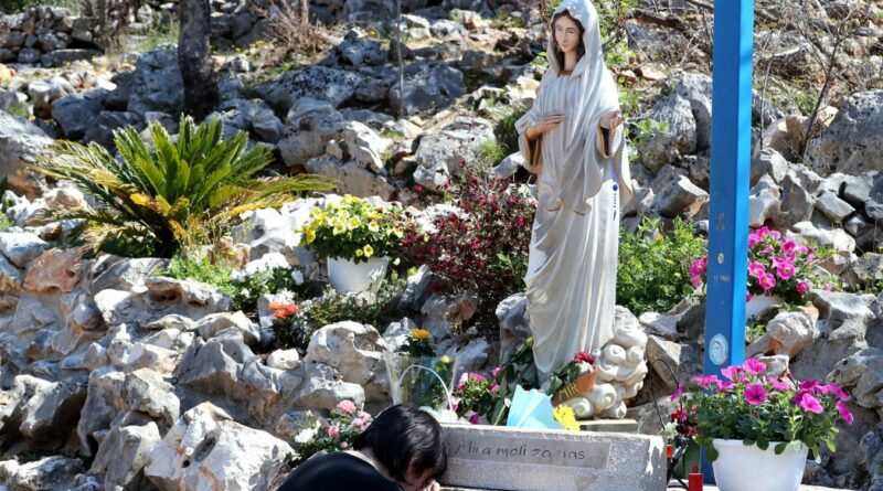 Medjugorje, il Vaticano dà via libera alla “devozione” ma tace sulla dimensione “soprannaturale”