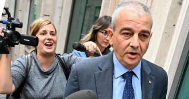 Fratelli d’Italia, oggi cambia il mattinale: sarà basato sugli editoriali dei quotidiani di destra. Che il giorno prima parlano con Fazzolari