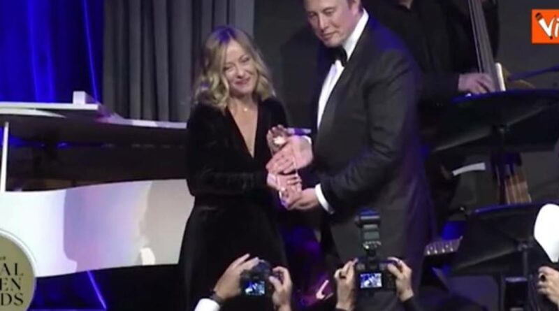 Elon Musk premia Meloni a New York: “Ha fatto un lavoro incredibile”