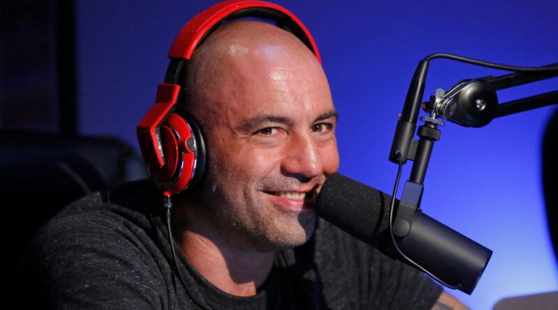 Joe Rogan è diventato l’intervistatore più richiesto di questo ciclo elettorale?