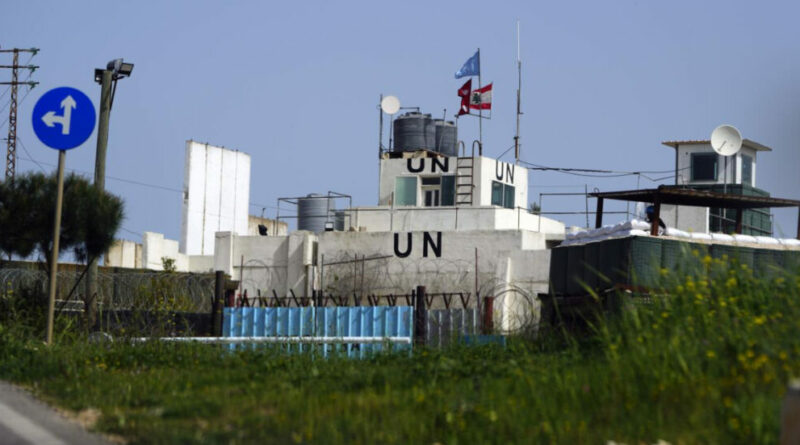 Nuovo attacco israeliano contro i caschi blu dell’Onu in Libano. 16 paesi Ue: “Rivedere regole di ingaggio”