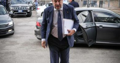 Open Arms, scorta ai pm del processo, scontro Anm-Lega. I ministri del Carroccio in piazza per Salvini