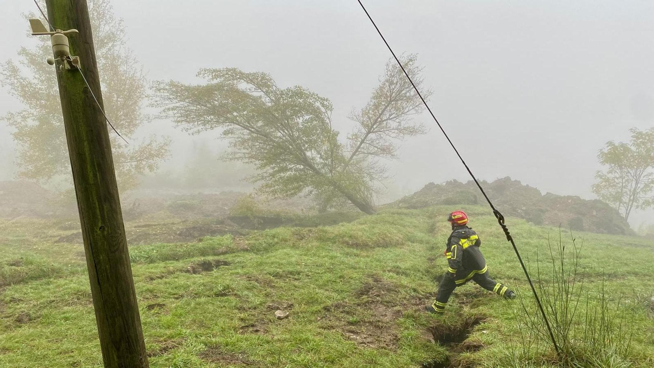 Emilia-Romagna, allerta meteo oggi: evacuazioni, Porrettana chiusa. Avanza la frana in Appennino. Partita Bologna-Milano, è ufficiale: rinviata