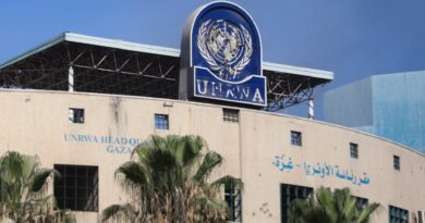 L’UNRWA è bandita da Israele: il capo dell’agenzia avverte che la mossa “aggraverà le sofferenze dei palestinesi”