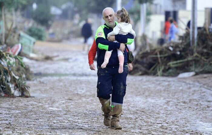 Almeno 62 morti in Spagna per le piogge torrenziali