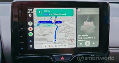 Android Auto smette di funzionare su alcuni vecchi smartphone: Google impone le regole