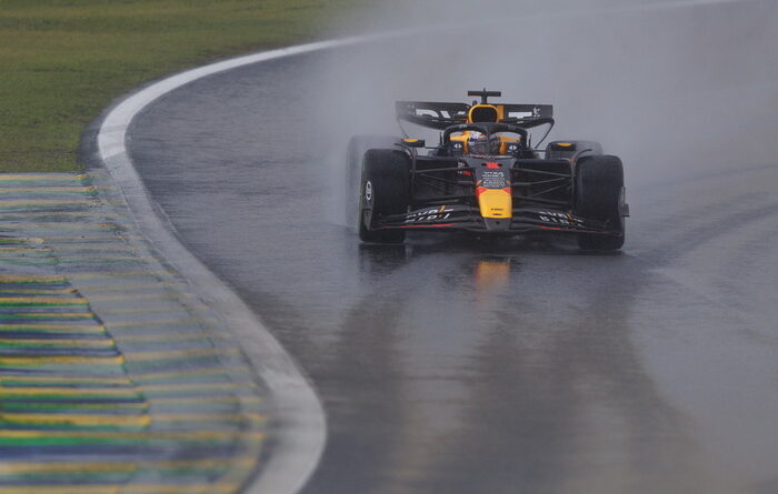 Verstappen vince il Gp del Brasile davanti ad Ocon, Leclerc quinto