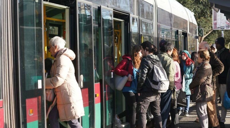 Giubileo, a Roma bodycam e panic botton sui bus contro le aggressioni