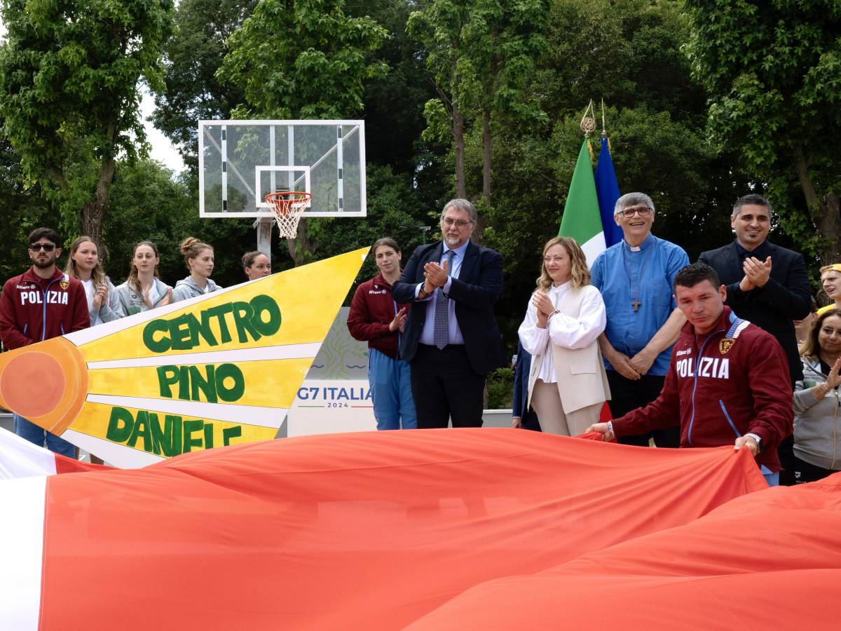 Il preside di Caivano: “Con questo governo l’aria è cambiata. La sinistra cosa ha fatto?”