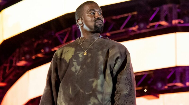 Kanye West accusato di violenza sessuale sul set di un video musicale in una nuova causa legale