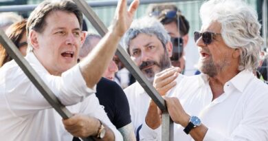 Al via la costituente del M5S. Lo show di Grillo, il quorum, le dimissioni di Conte: cosa può succedere