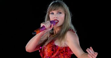 Taylor Swift vicino alle lacrime mentre il tour Eras si avvicina alla fine