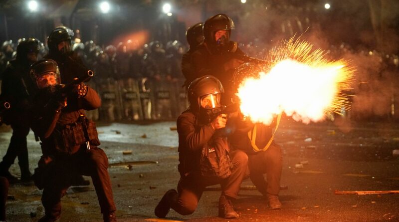 Inizia la repressione dei manifestanti antigovernativi in Georgia