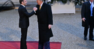 Trump riceve un trattamento da tappeto rosso a Parigi in vista della riapertura della Cattedrale di Notre Dame