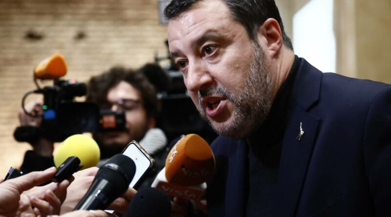 Sciopero venerdì 13 dicembre, stop a bus e treni. Salvini: “Inammissibile, riduzione a 4 ore”