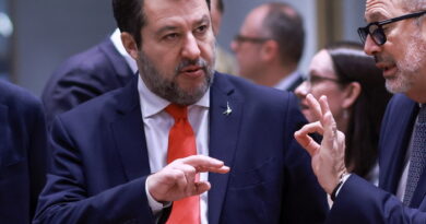 Salvini all’attacco sugli scioperi, ‘cambiare le regole’