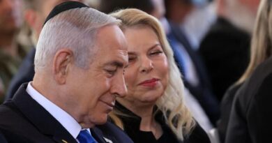 La procura di Israele chiede un’indagine sulla moglie di Netanyahu, Sara