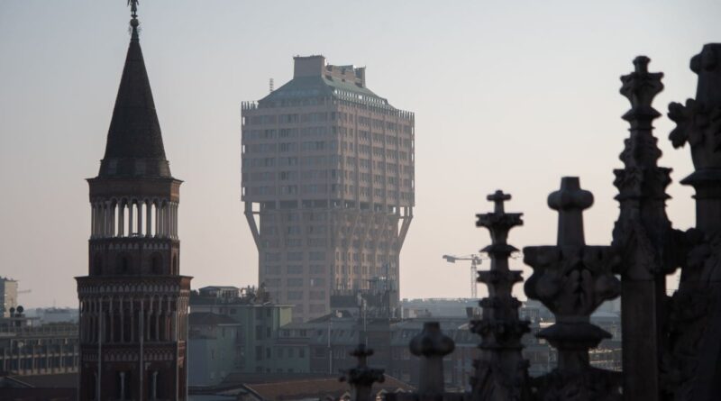 Milano, la Torre Velasca restaurata da Hines scelta da Allianz Bank Financial Advisors