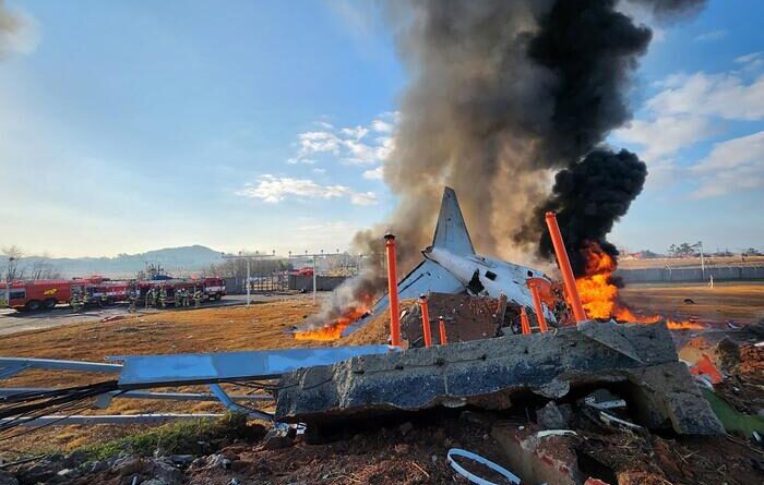 Disastro aereo in Corea del Sud: 179 morti e 2 superstiti. E oggi sfiorato un altro incidente