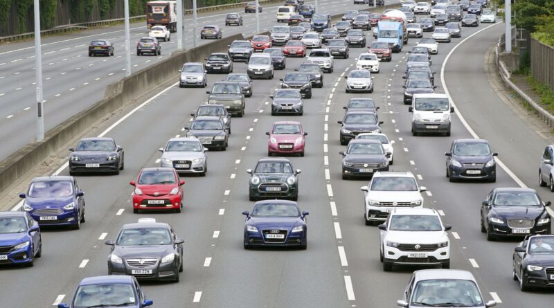 Dove gli automobilisti trascorrono 101 ore bloccati nel traffico: Le strade più congestionate d’Europa