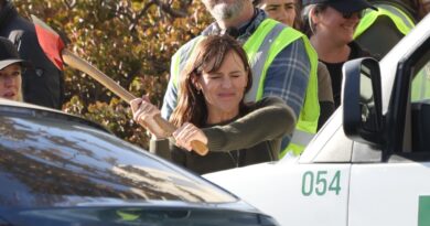 Jennifer Garner e Ben Affleck attirano i paparazzi che rischiano nelle zone pericolose degli incendi