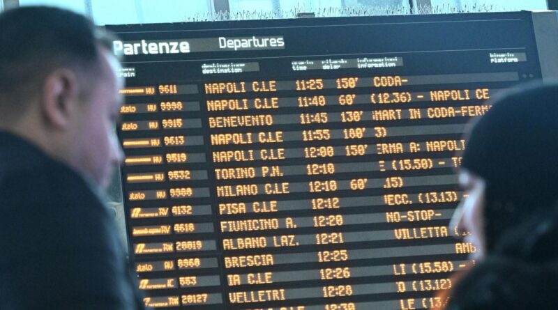 Stop treni alla stazione Termini, ritardi e cancellazioni