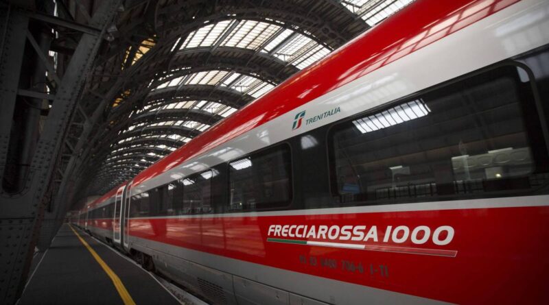 Un altro guasto ferma i treni. Spunta l’ipotesi di sabotaggio e Fs prepara l’esposto