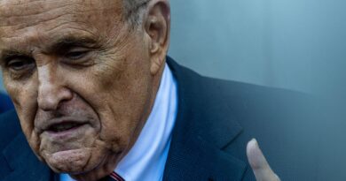 Rudy Giuliani potrà tenersi il suo appartamento in Florida e gli anelli delle World Series