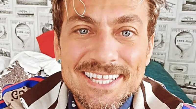 È morto Paul Danan, l’attore doveva comparire in tribunale per possesso di cocaina e cannabis. Era la stella della soap opera per ragazzi “Hollyoaks”