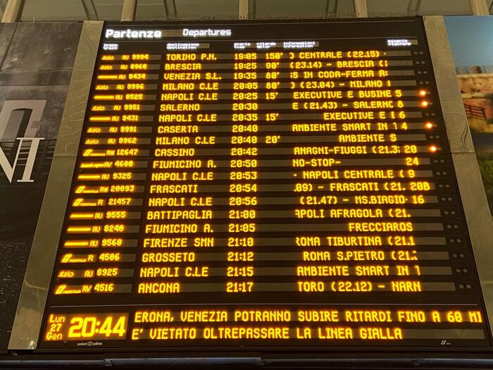 Circolazione dei treni tornata regolare sulla Roma-Napoli