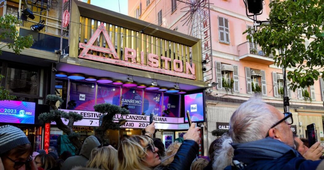 I lustrini di Sanremo nascondono la vera realtà di industria musicale, Rai e cinema