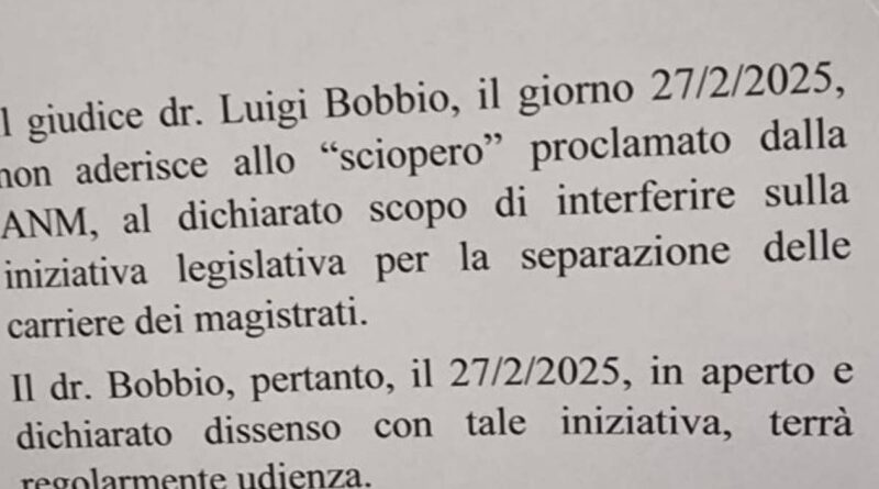 Luigi Bobbio, giudice civile del tribunale di Nocera Inferiore, dopo aver ricoperto ruoli pubblici..