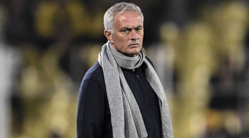 Mourinho: “Galatasaray club che non ha un buon odore, col Fenerbahce ripulisco il calcio turco”. Poi “snobba” la Roma