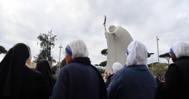 Notte tranquilla per il Papa: resta stabile, quadro ancora complesso